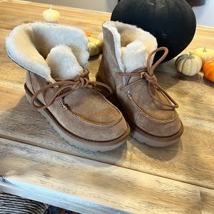 Ugg Diara